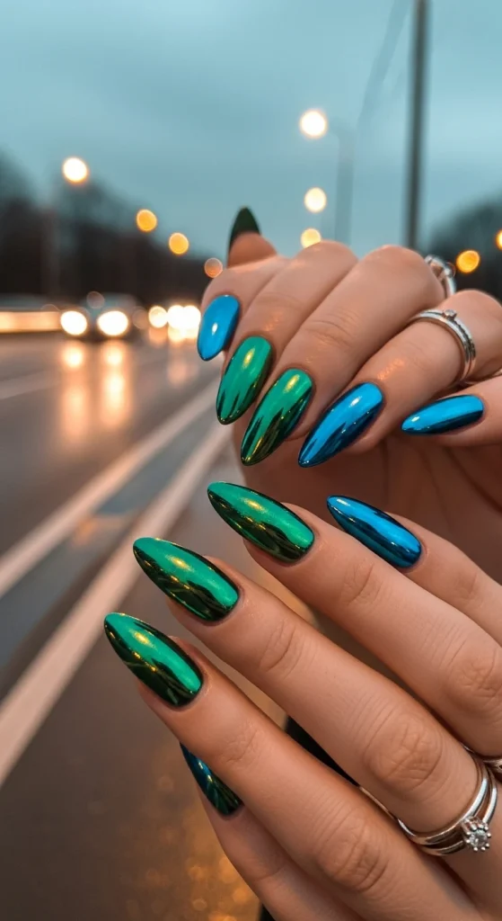 Chrome Aura Nails – Shiny Energy for Fall Evenings