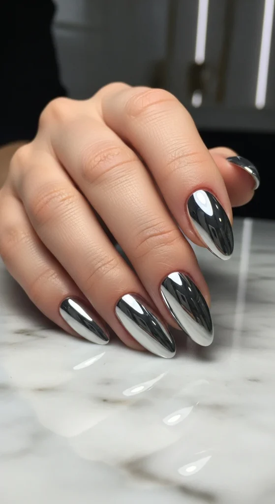 Classic Silver Chrome Nails That Never Miss