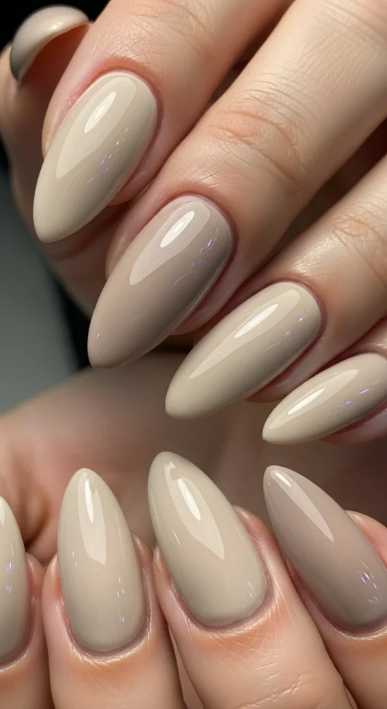 Gloss-Glazed Neutrals with Light Reflective Shine