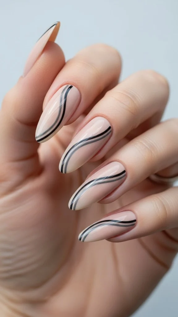 Curved Accent Lines for a Sleek Minimal Design